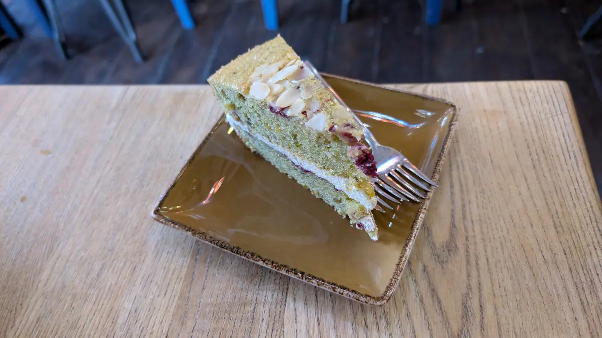 Specialty Cakes – cake shop in Cambuslang town centre